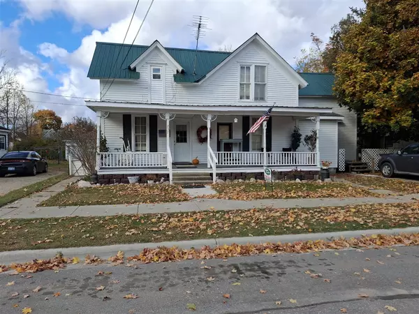 237 N oak, Evart, MI 49631