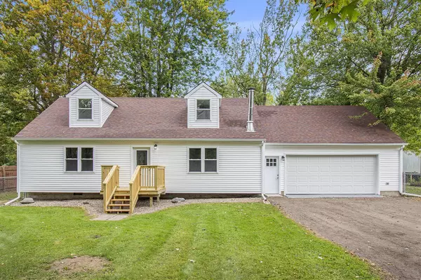 1215 Decamp Road, Leslie, MI 49251