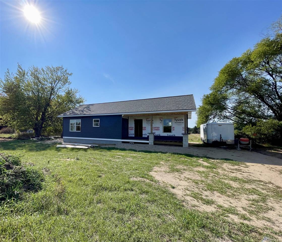 6193 S Pere Marquette Highway, Pentwater, MI 49449-9305