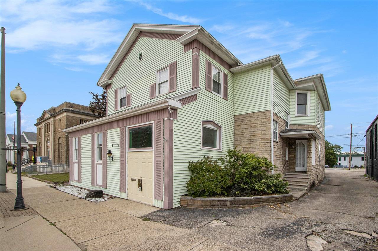 Three Rivers, MI 49093,118 N Main Street
