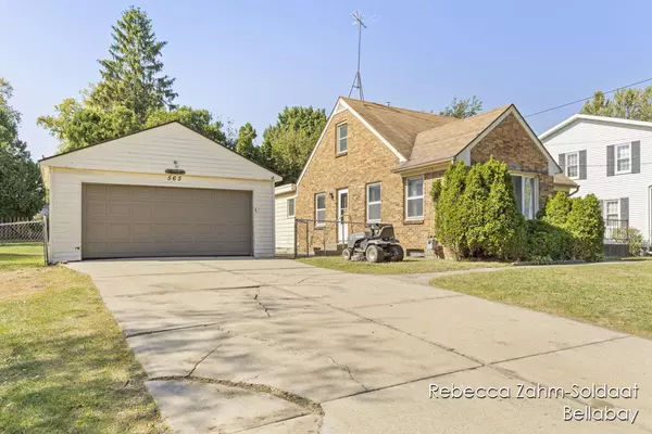 565 Fairfield Avenue, Grand Rapids, MI 49504-4622