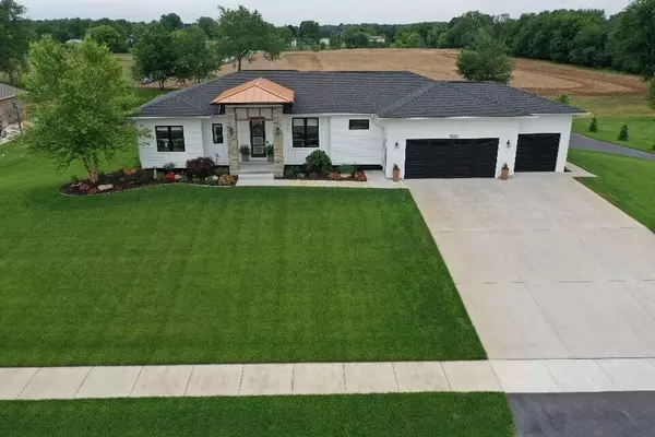 1826 Sunquest Avenue,  Dorr,  MI 49323-8002