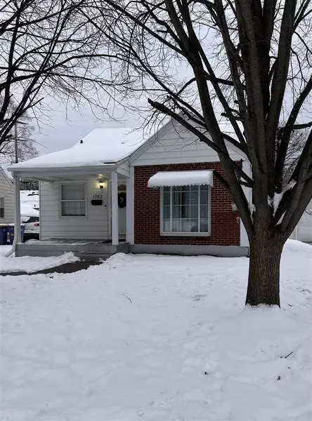 1762 Tamarack Avenue, Grand Rapids, MI 49504-2861