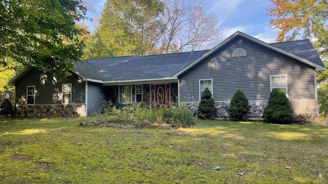 10303 Belding Road, Rockford, MI 49341-9048