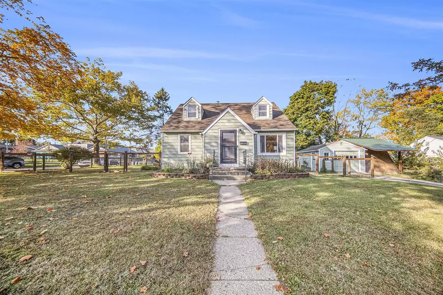 1814 Charlton Avenue, Ann Arbor, MI 48103