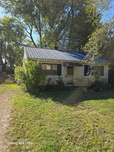 424 Arctic Street, Buchanan, MI 49107-1416