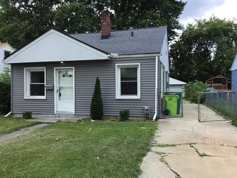 22765 Rosalind Avenue, Eastpointe, MI 48021-1915