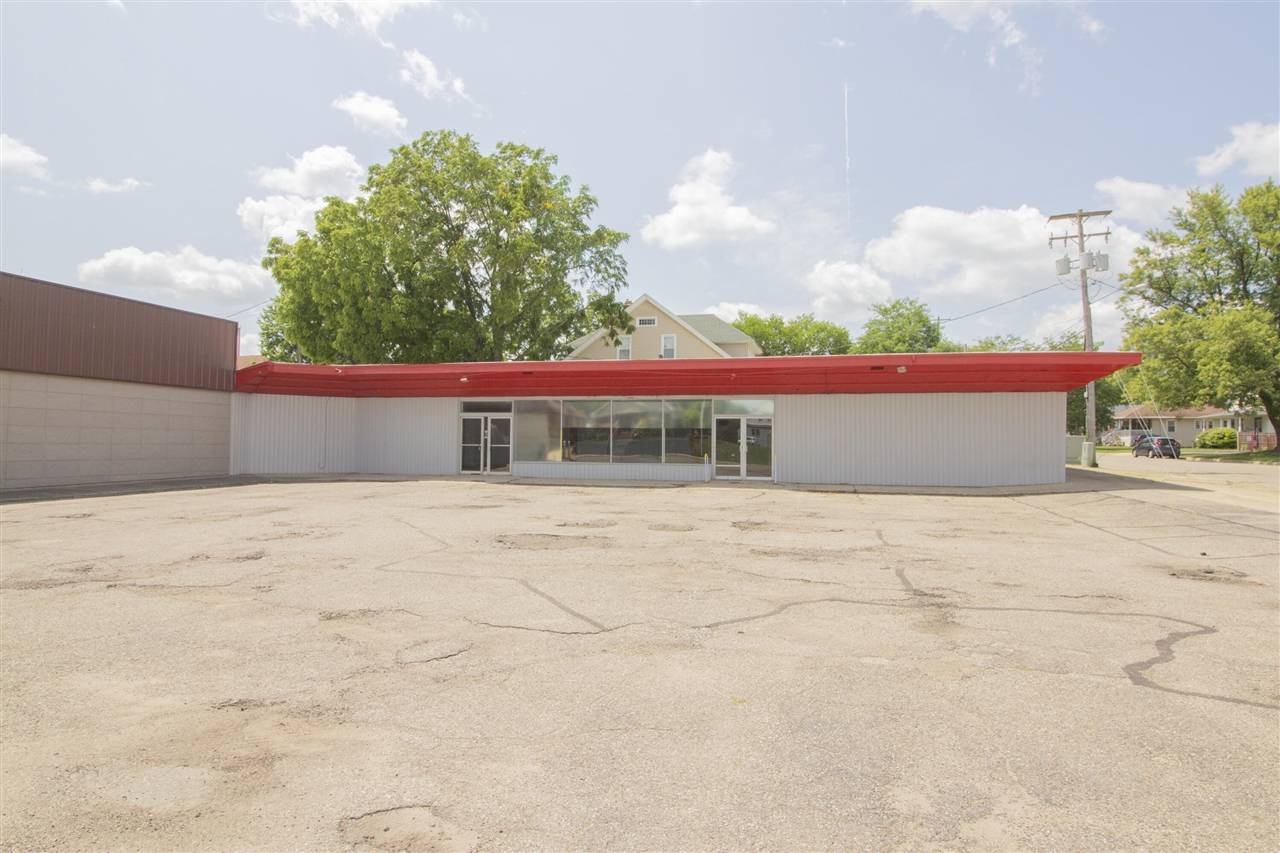 588 Capital Avenue, Battle Creek, MI 49015