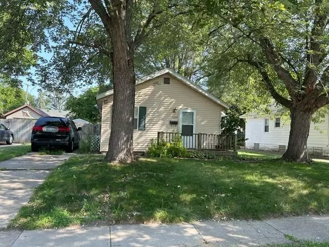 1109 Arlington Street, Grand Rapids, MI 49505