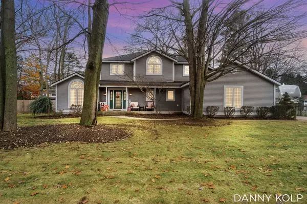 3911 Dunes Parkway, Norton Shores, MI 49441