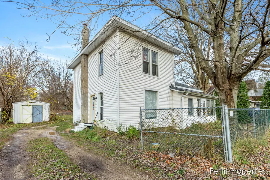 207 E Van Buren Street Street, Gobles, MI 49055