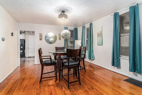 Muskegon, MI 49444-1104,2128 Baker Street