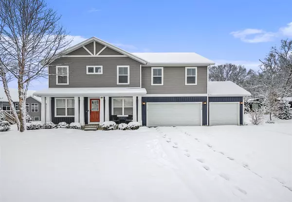 15166 Silver Fir Drive, Holland, MI 49424-1695