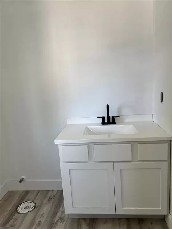 Dowagiac, MI 49047,105 Lester Avenue