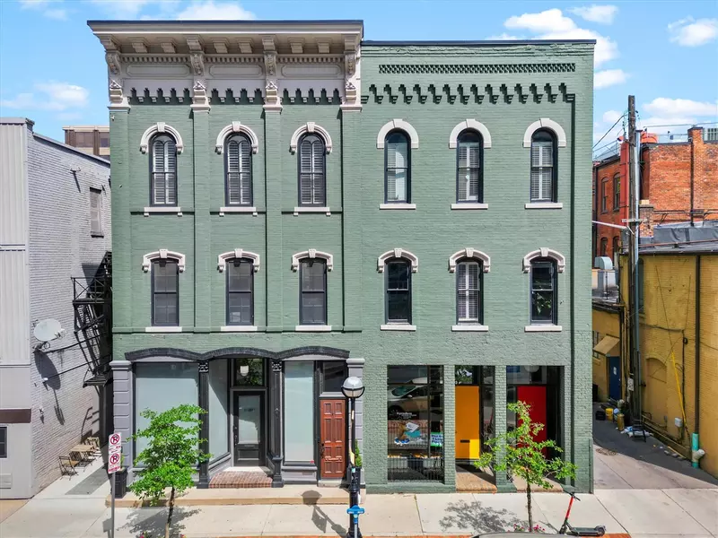 111 S 4th Avenue, Ann Arbor, MI 48104-1901