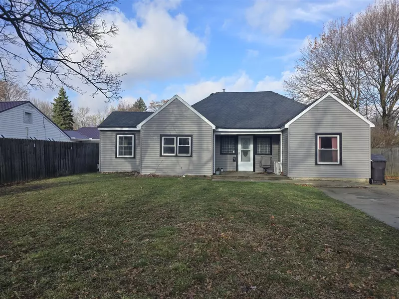 15 W Hallett, Hillsdale, MI 49242