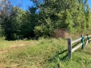 39261 County Road 665, Paw Paw, MI 49079-8871