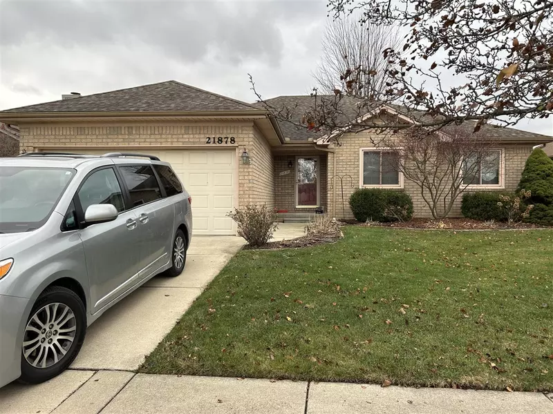 21878 E E Sunset Drive Drive, Macomb, MI 48044