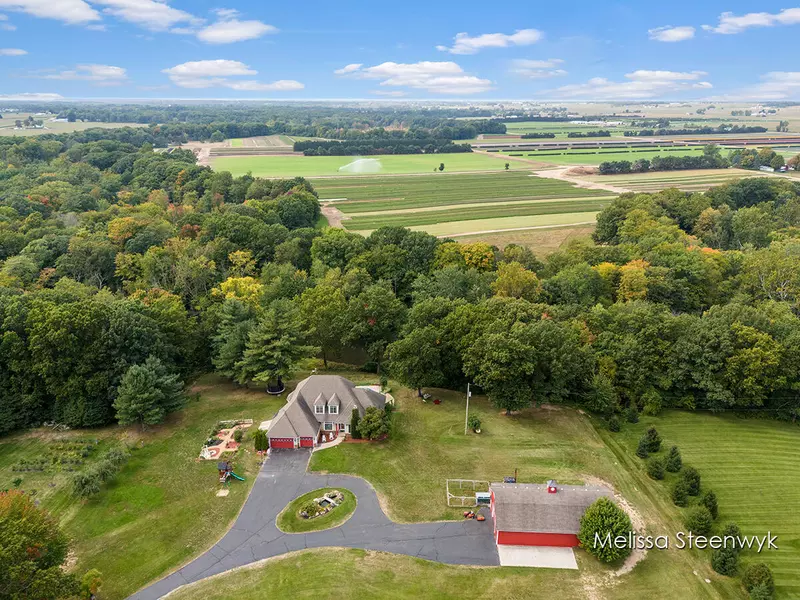 4135 Tylers Landing, Hamilton, MI 49419-8591