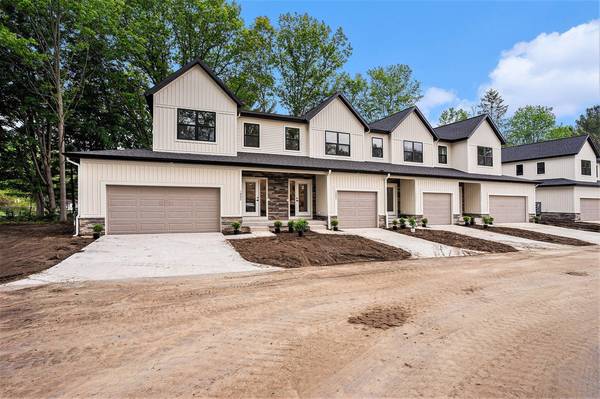 1981 N Shorewood Lane, Holland, MI 49423