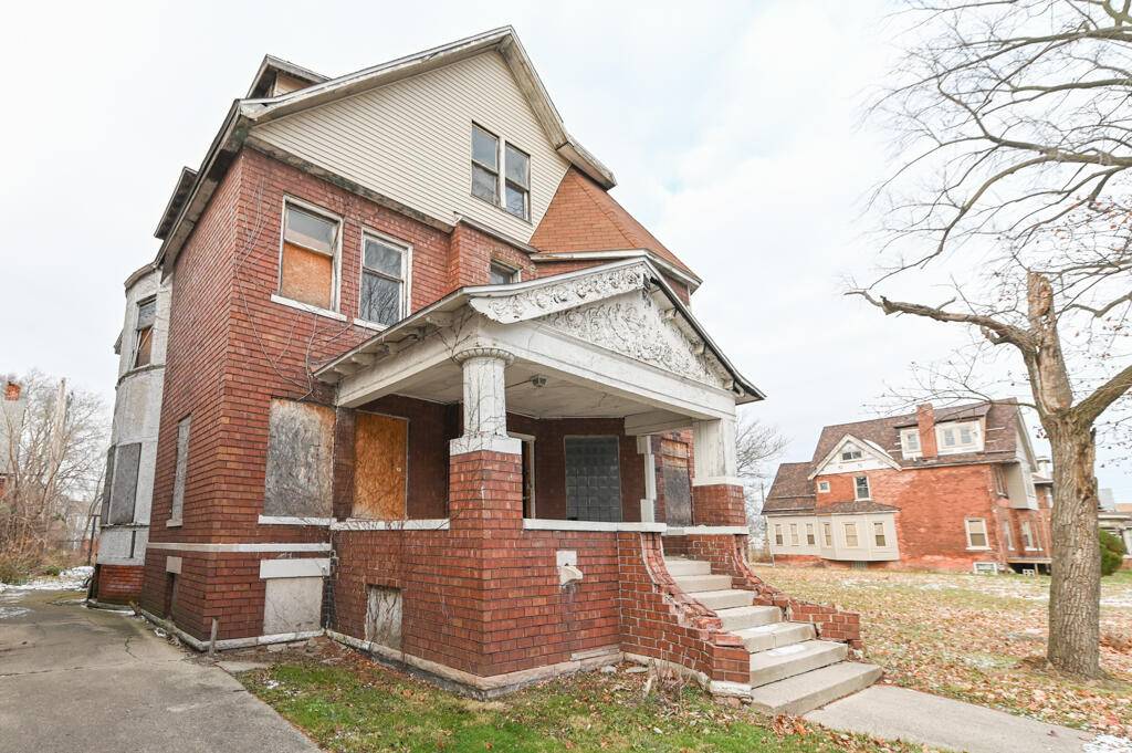 Detroit, MI 48202-2844,261 Chandler Street