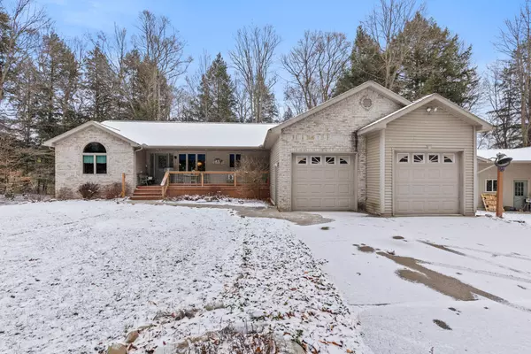 8632 W Blanchard Road, Blanchard, MI 49310