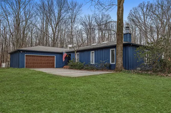 7444 Youngren Road, Harbert, MI 49115