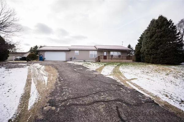Stanton, MI 48888-9230,601 W Shore Drive