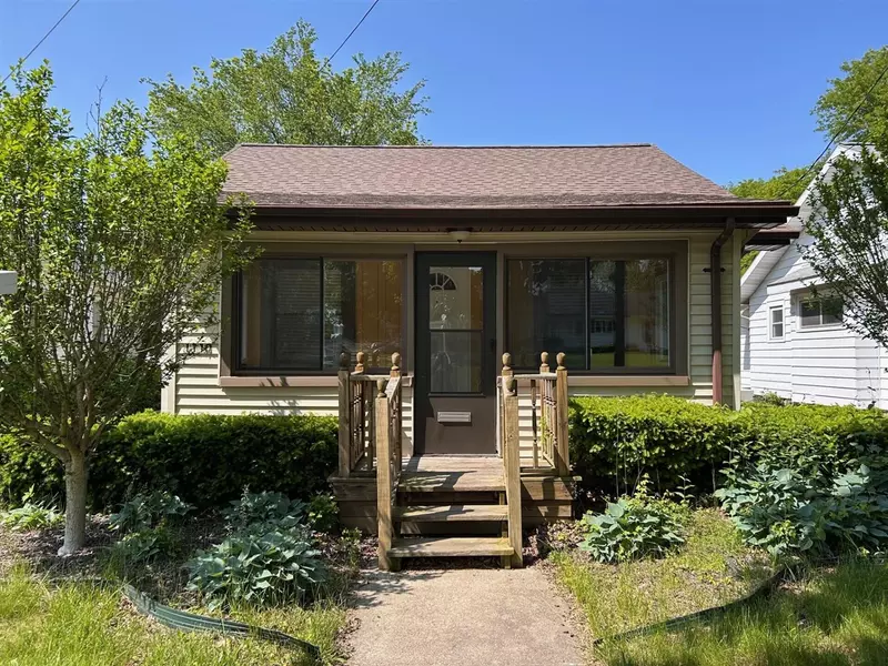 1110 E North Street, Jackson, MI 49202