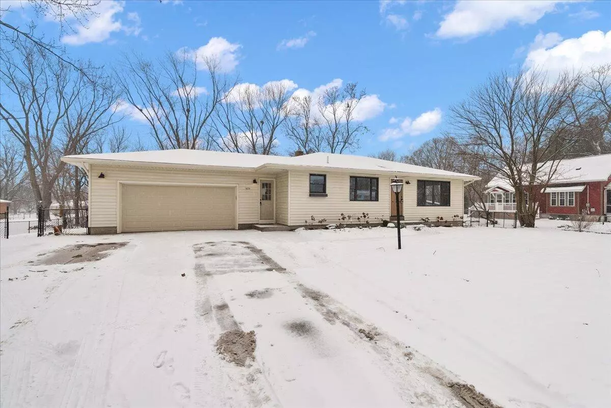 Jenison, MI 49428,1674 Rosewood