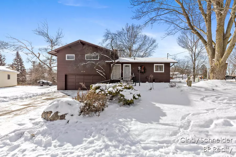 2514 Northville Drive, Grand Rapids, MI 49525