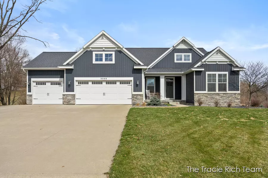 9099 Hopewell Drive, Rockford, MI 49341-7634