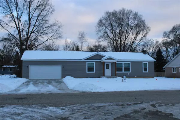 1949 Summerset Drive, Muskegon, MI 49442