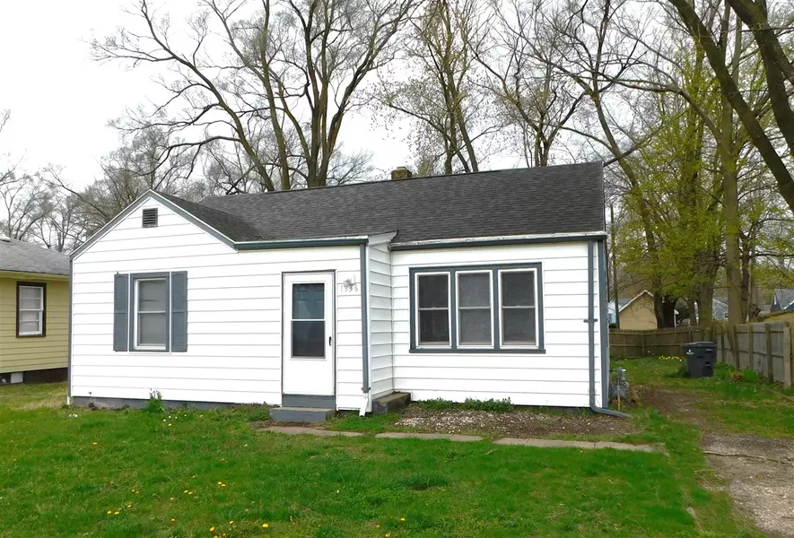 1336 Agard Avenue, Benton Harbor, MI 49022-5702