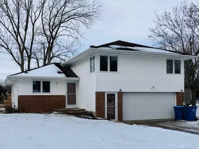 1139 Hampstead Rd Road, Essexville, MI 48732-1907