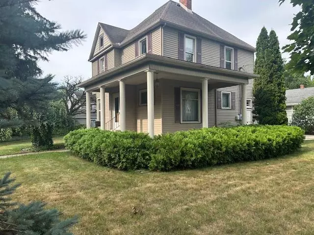 Adrian, MI 49221-3233,404 S Mckenzie Street