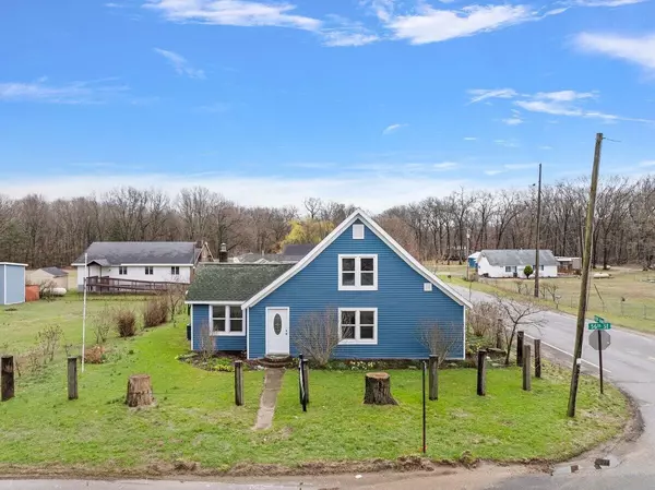 1301 56th Street, Fennville, MI 49408-9529