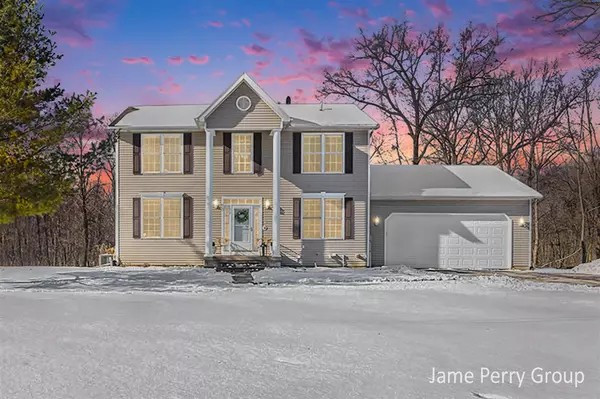 3737 Pratt Lake Avenue, Lowell, MI 49331