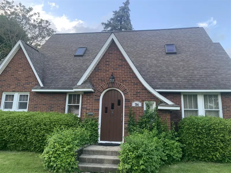 704 E West Street, Sturgis, MI 49091-1565