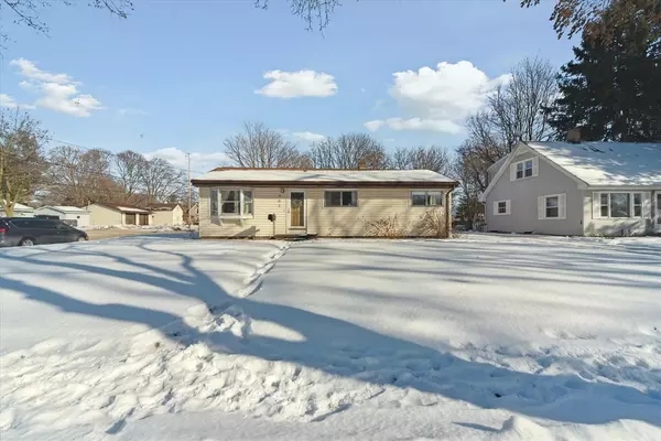 Charlotte, MI 48813-1948,603 Prairie Street