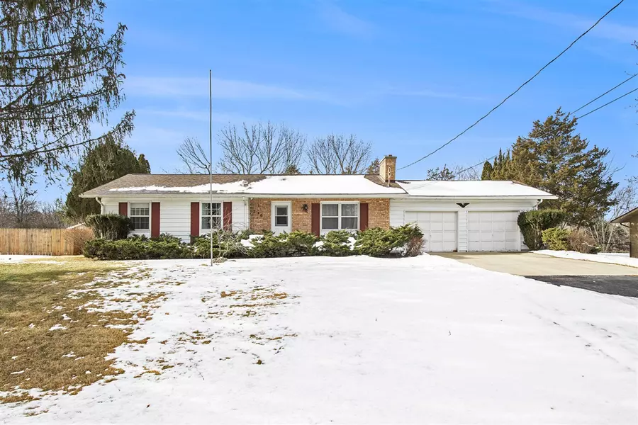 240 Beaumont Drive, Battle Creek, MI 49014-8275