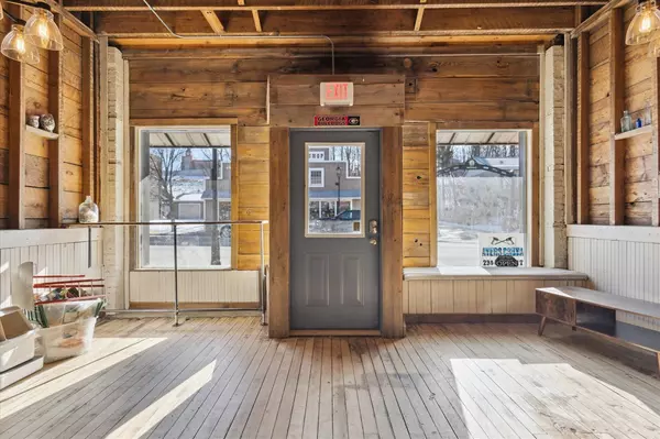 Newaygo, MI 49337-8129,73 W State Road