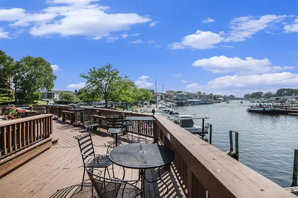 South Haven, MI 49090,532 Dyckman Avenue