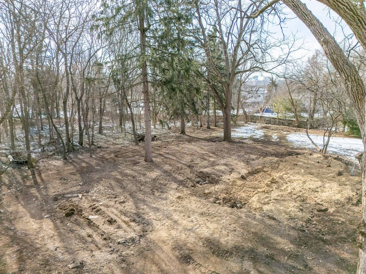 1632 Broadway Street, Ann Arbor, MI 48105-1812