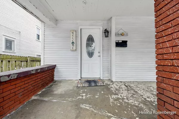 Grand Rapids, MI 49504-5532,908 1st Street