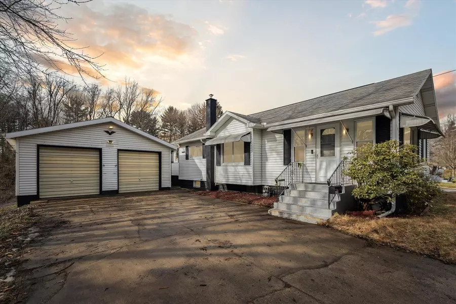 329 Chippewa Street, Buchanan, MI 49107-1107