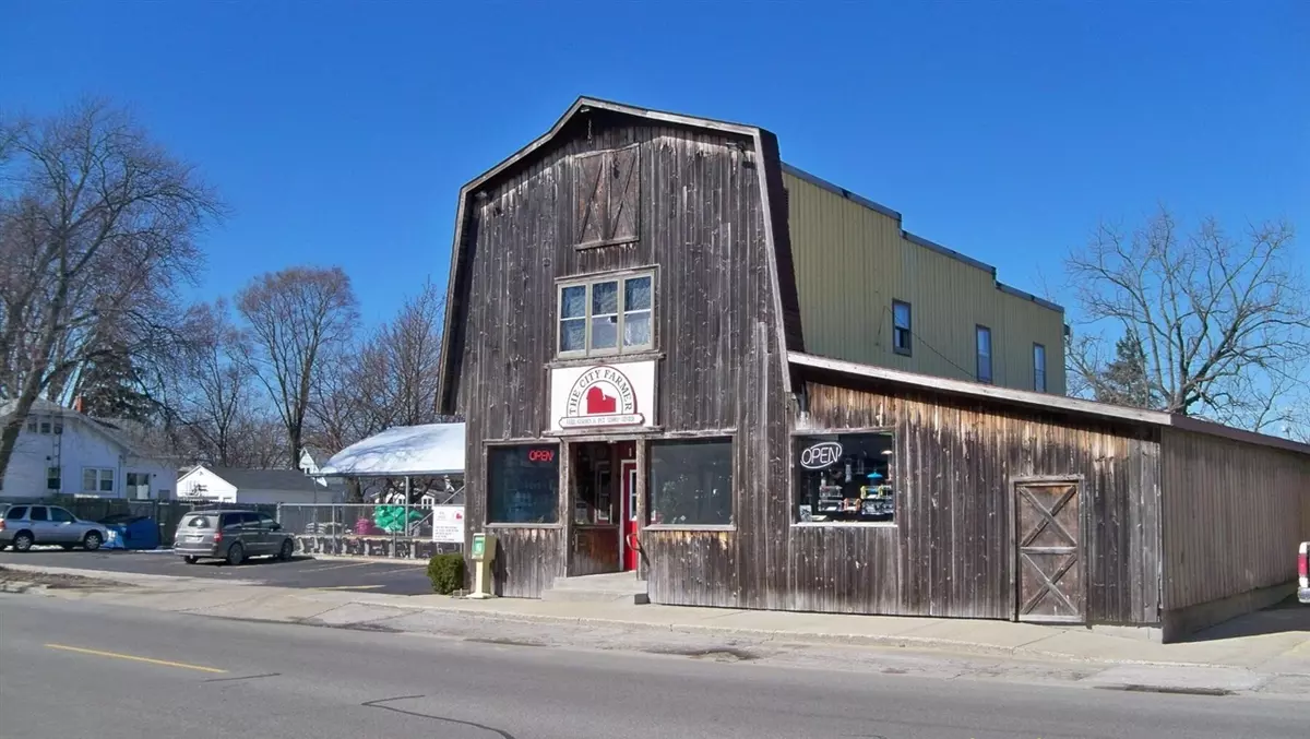 Grand Haven, MI 49417-1631,1437 Washington Avenue
