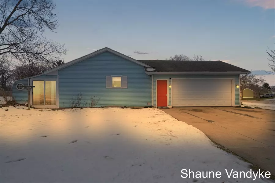 5959 Appleview, Kentwood, MI 49508-6558