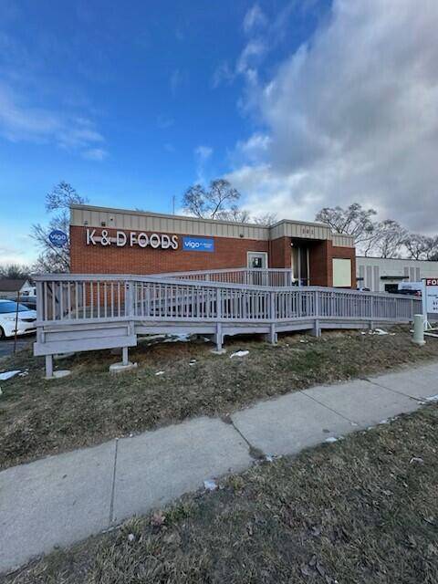 301 28th Street, Grand Rapids, MI 49548-1107