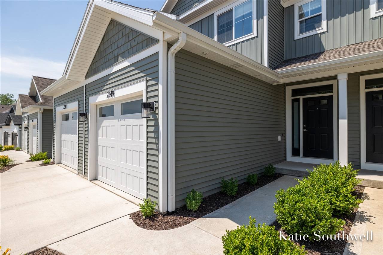 2349 Watertown Way, Grand Rapids, MI 49505-6044